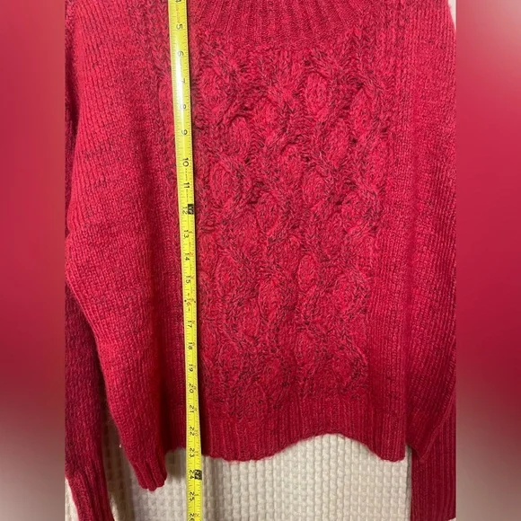 White House Black Market NWT Crimson Sweater Size Med pit to pit 22 - Picture 2 of 5